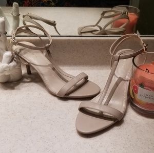Calvin Klein, Lola Heels